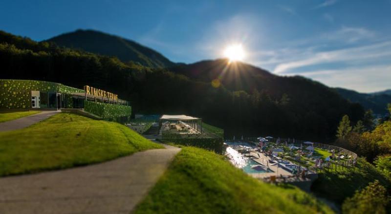 Rimske Terme - Hotel Zdraviliski Dvor Rimske Toplice Extérieur photo