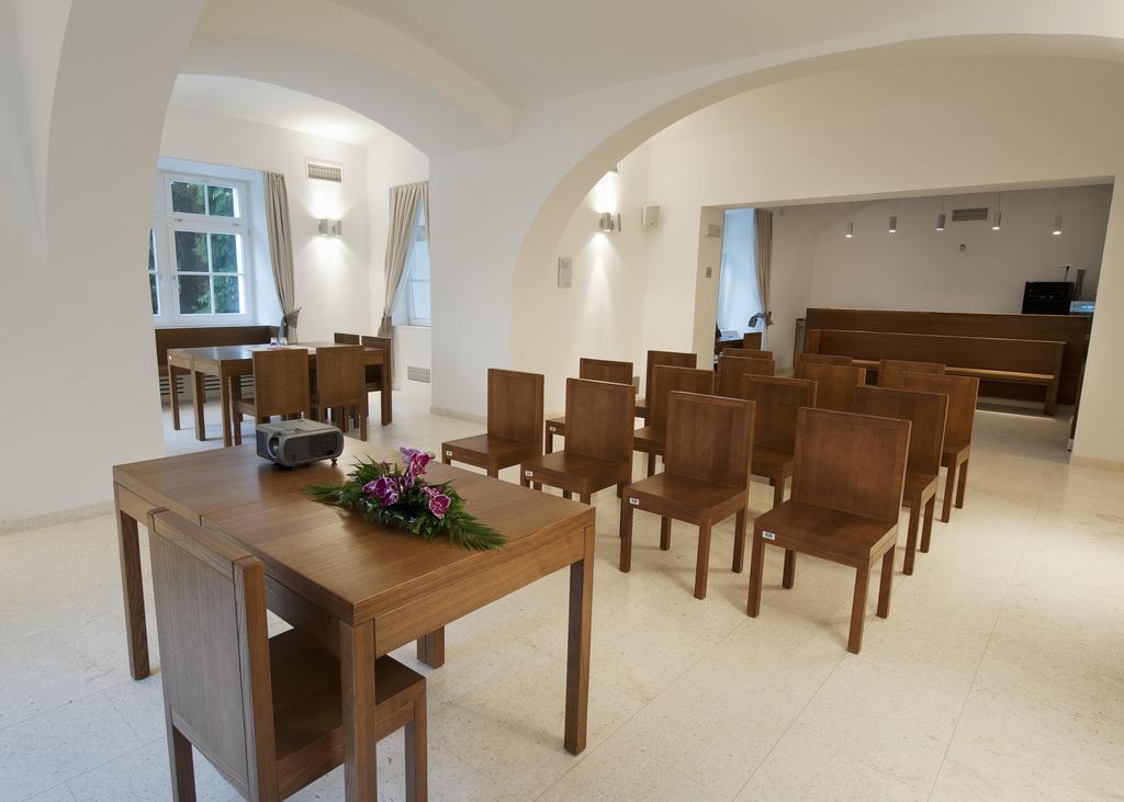 Rimske Terme - Hotel Zdraviliski Dvor Rimske Toplice Extérieur photo