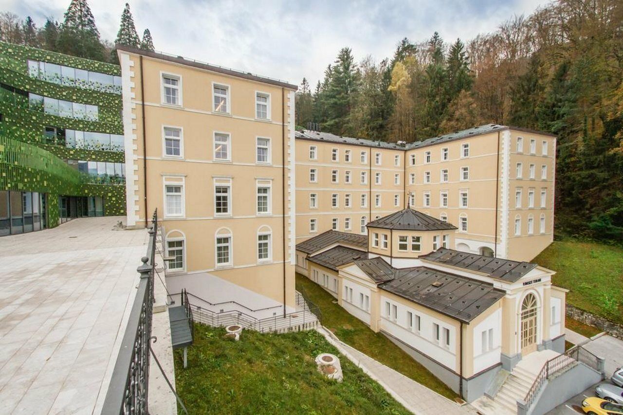 Rimske Terme - Hotel Zdraviliski Dvor Rimske Toplice Extérieur photo